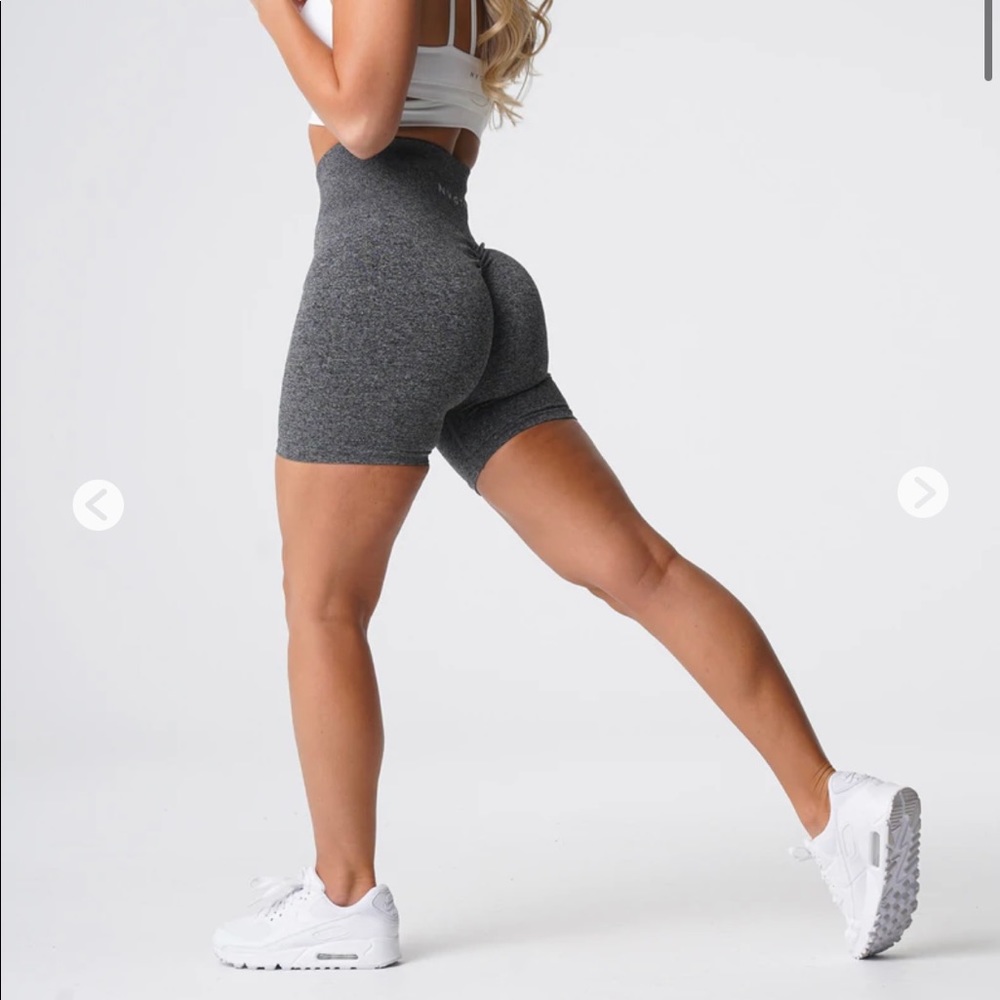 NVGTN scrunch seamless shorts